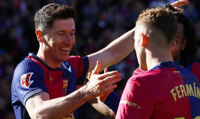 西甲！2-1爆冷！亚马尔失点，贝尔特兰争议绝杀！巴萨不敌赫罗纳