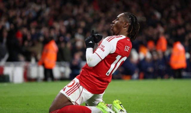 埃泽帽子戏法大战奥利塞独造五球，水晶宫双星欧冠再度交锋