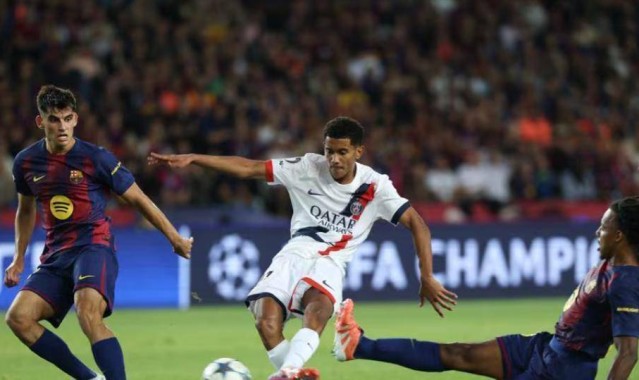 补时的90分钟，巴萨1-2被巴黎绝杀！5万球迷哑言无声