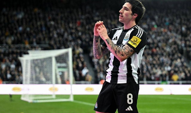 巴萨500万追葡超帝星，PK拜仁争夺德甲猛将巴黎6000万挖托纳利