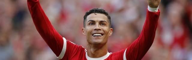 冰释前嫌？曼联官方祝贺C罗41岁生日快乐！4年前，曼联曾解约C罗