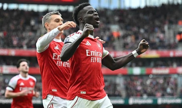 阿森纳登顶积分榜，阵容深度令人羡慕，利物浦夏窗调整未达预期